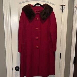 Stunning Union made vintage red peacoat fur collar glamorous holiday classic XL